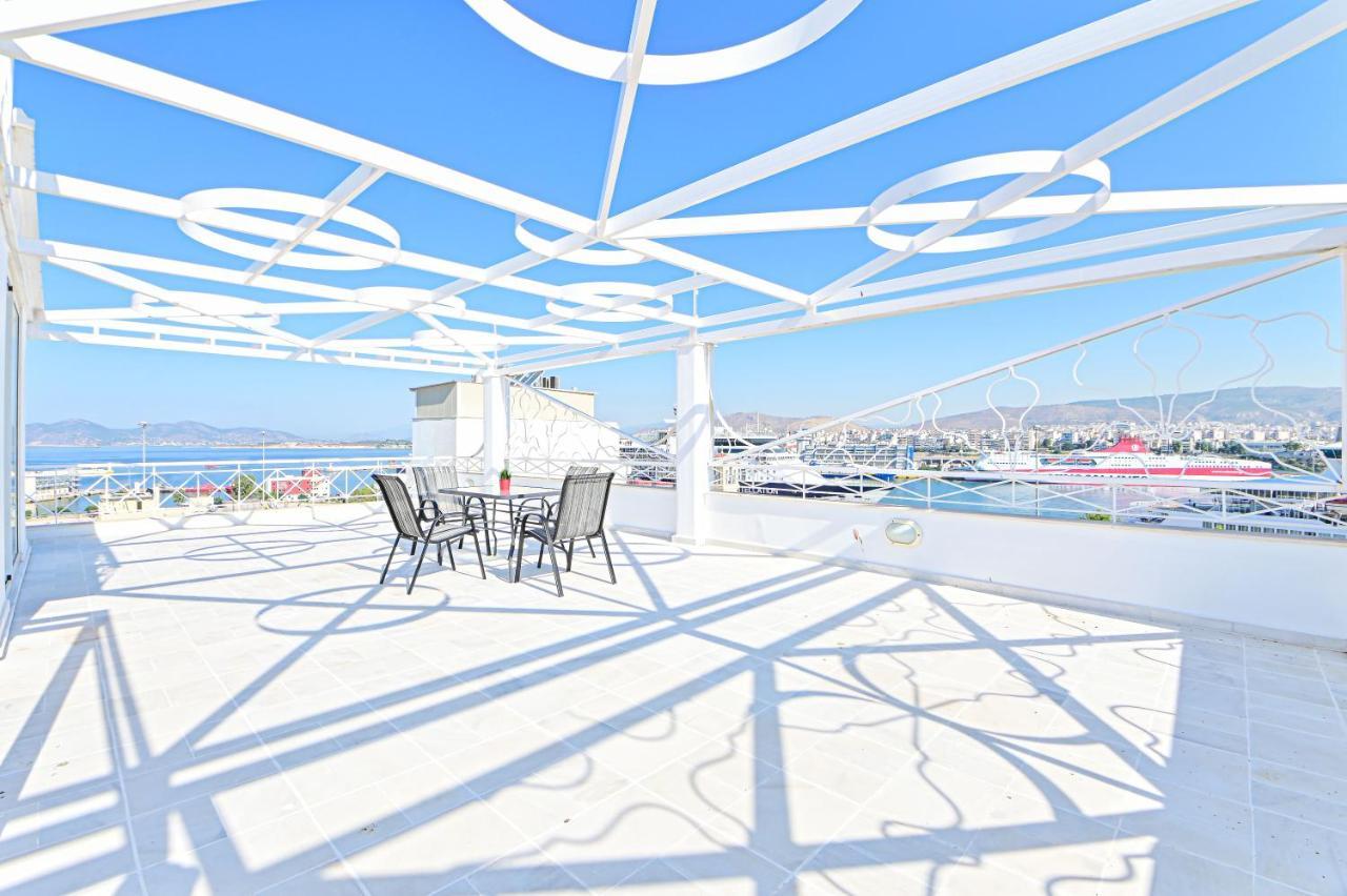 Charming Apartment With A Sea View Terrace 피레아스 외부 사진