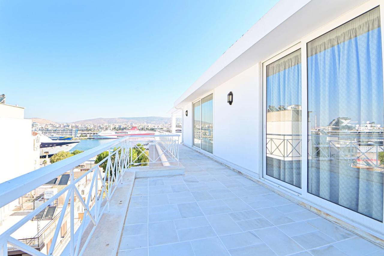 Charming Apartment With A Sea View Terrace 피레아스 외부 사진